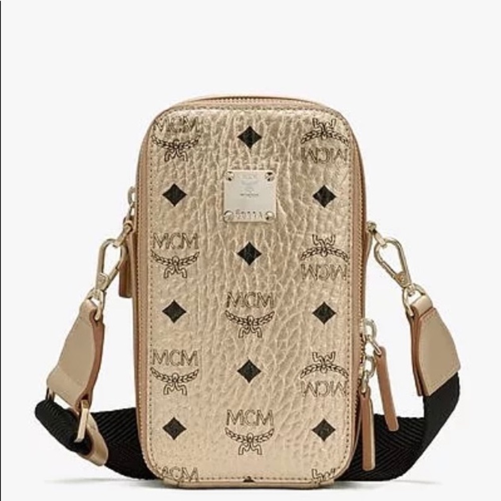 NWT MCM camera bag with dust bag